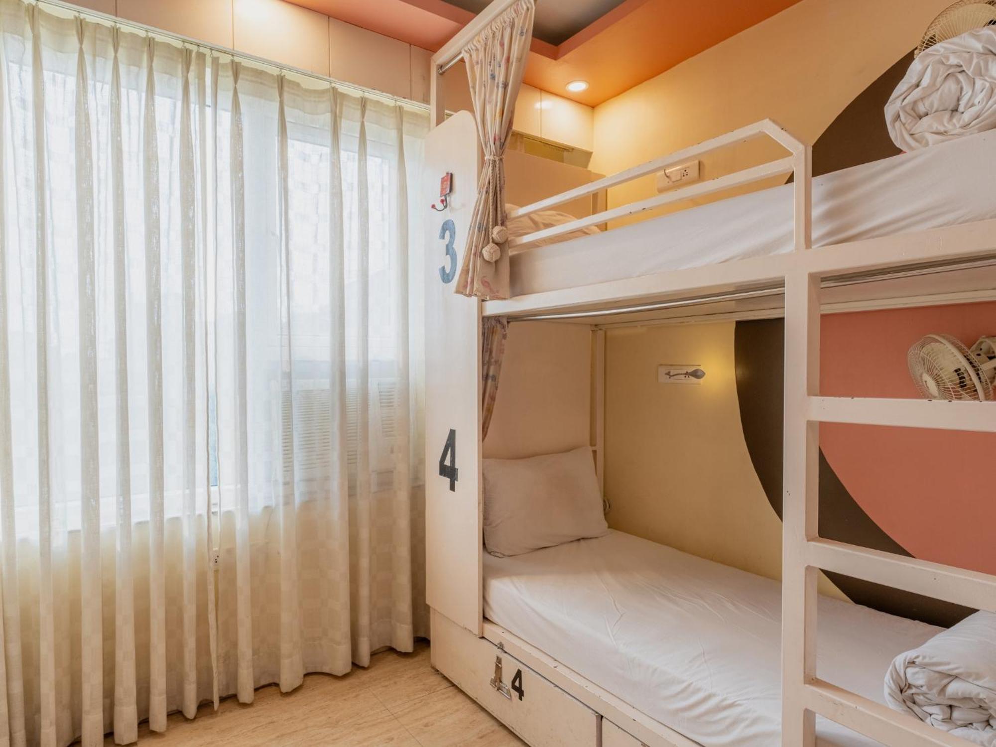Moustache Rishikesh Luxuria Hostel Екстериор снимка