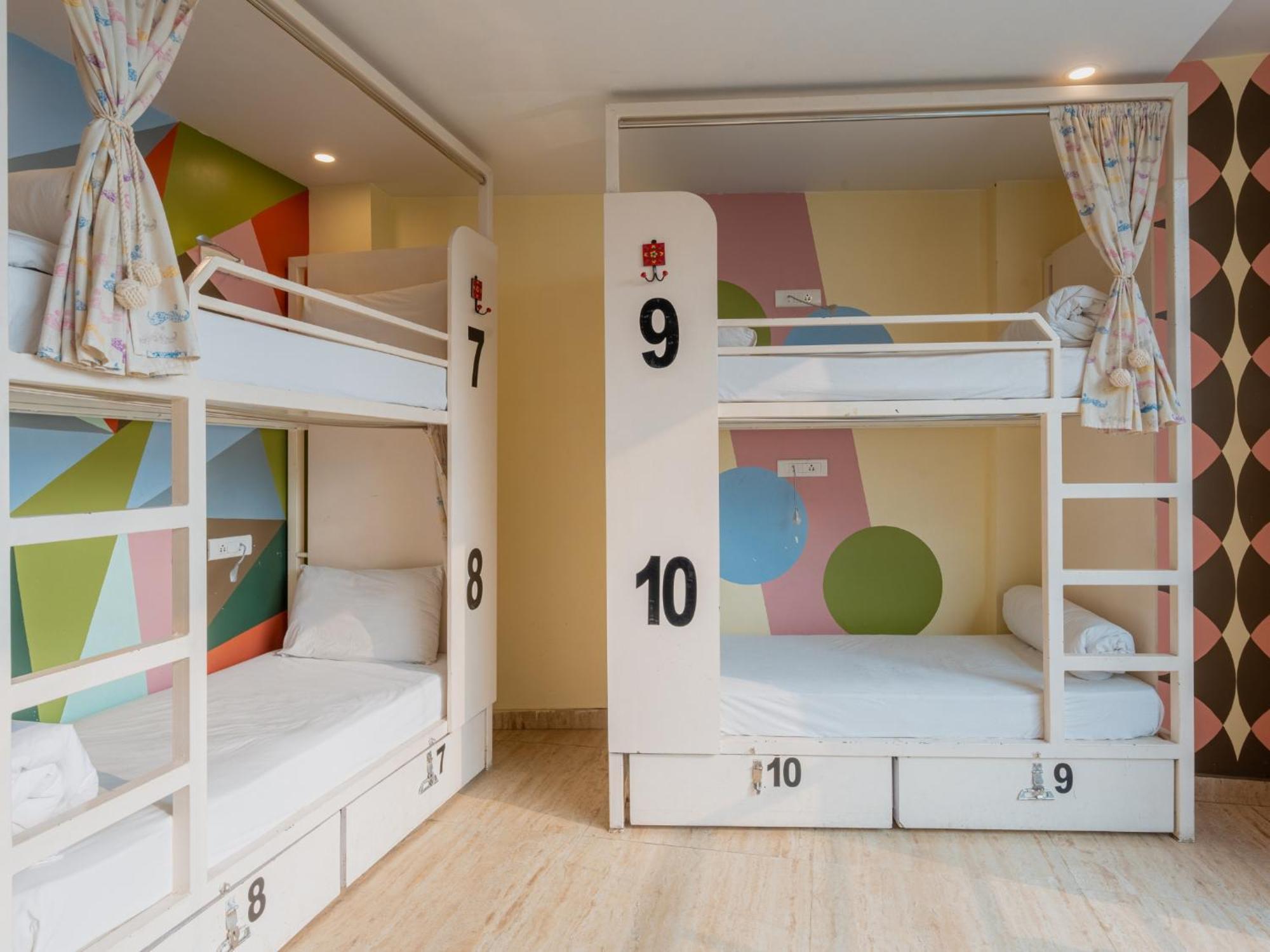 Moustache Rishikesh Luxuria Hostel Екстериор снимка