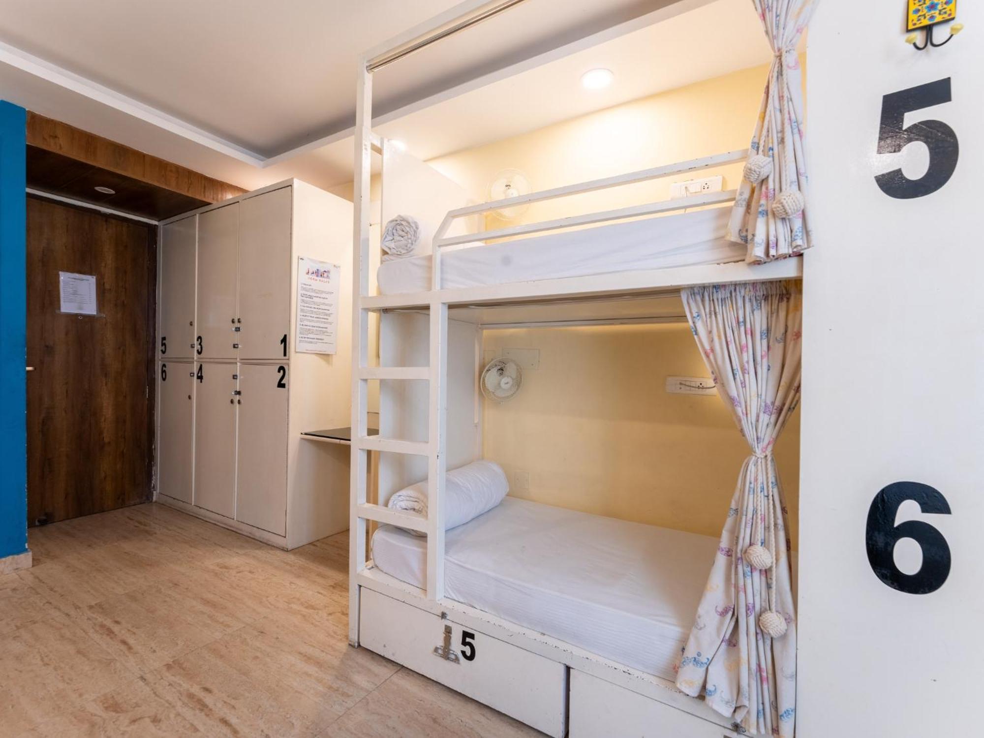 Moustache Rishikesh Luxuria Hostel Екстериор снимка