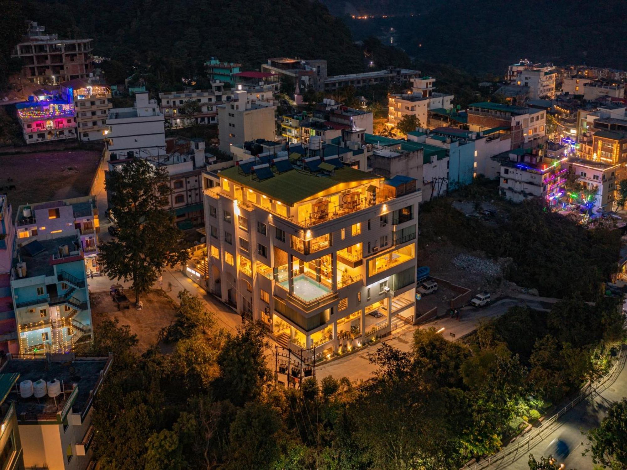 Moustache Rishikesh Luxuria Hostel Екстериор снимка